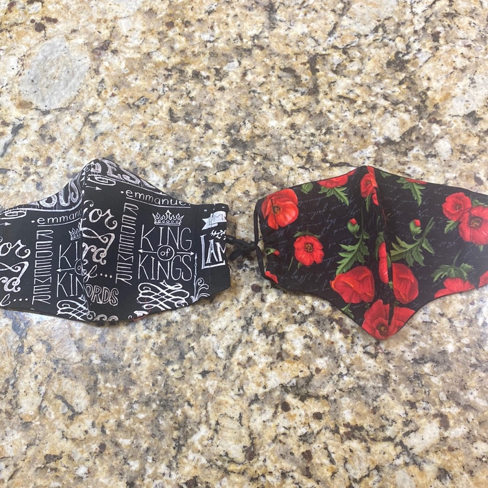 New! Face Mask Set